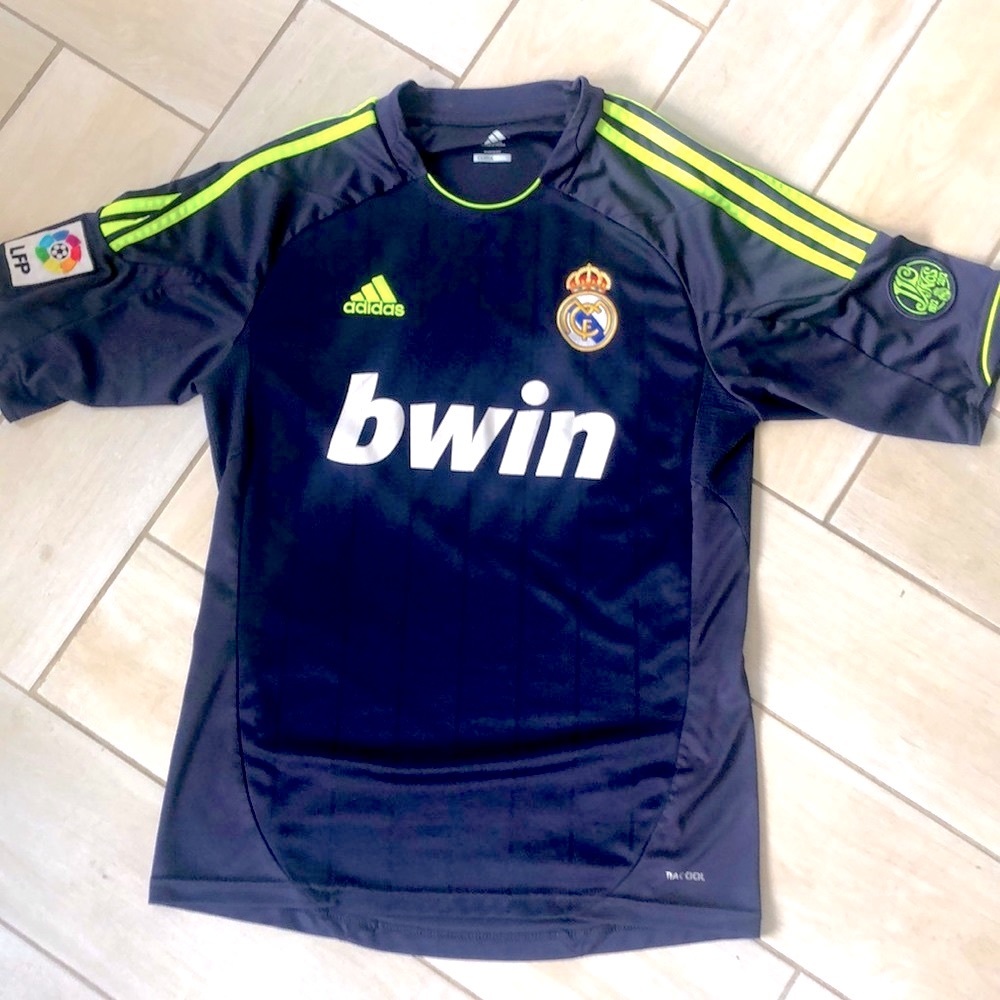 2012 Real Madrid Adidas Soccer Jersey Small